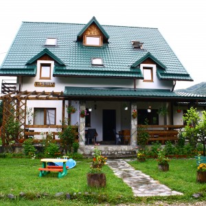 Tarife si facilitati cazare Vila Sucu